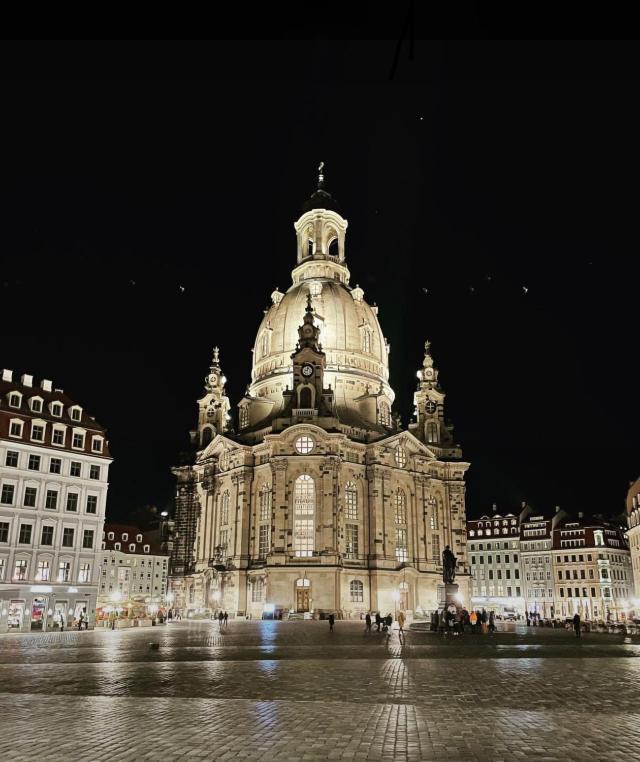 Premium Dresden